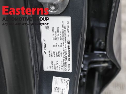 Used 2023 Tesla Model 3 Standard Range image 33