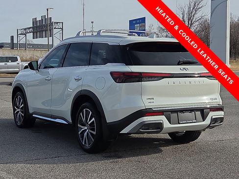 Used 2023 INFINITI QX60 Sensory w/ Vision Package image 4