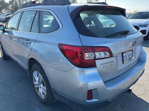 Used 2016 Subaru Outback 2.5i image 4