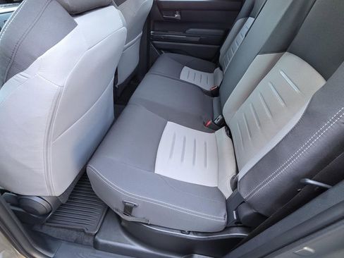 Used 2025 Toyota Tacoma TRD Sport AWD/4WD image 9