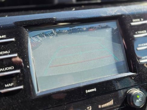 Used 2020 Toyota Camry SE image 26