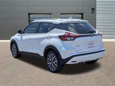 Used 2024 Nissan Kicks SV FWD image 8