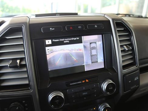 Used 2019 Ford F150 Limited image 41