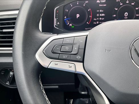 Certified 2023 Volkswagen Atlas SE FWD image 24