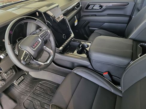New 2026 GMC Yukon Elevation w/ Elevation Premium Package AWD/4WD image 7