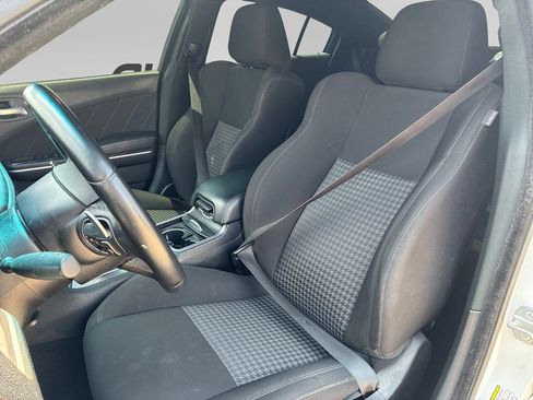 Used 2022 Dodge Charger GT RWD image 11