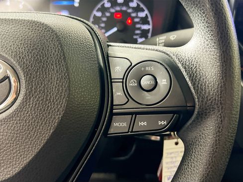 Used 2023 Toyota Corolla LE FWD image 19