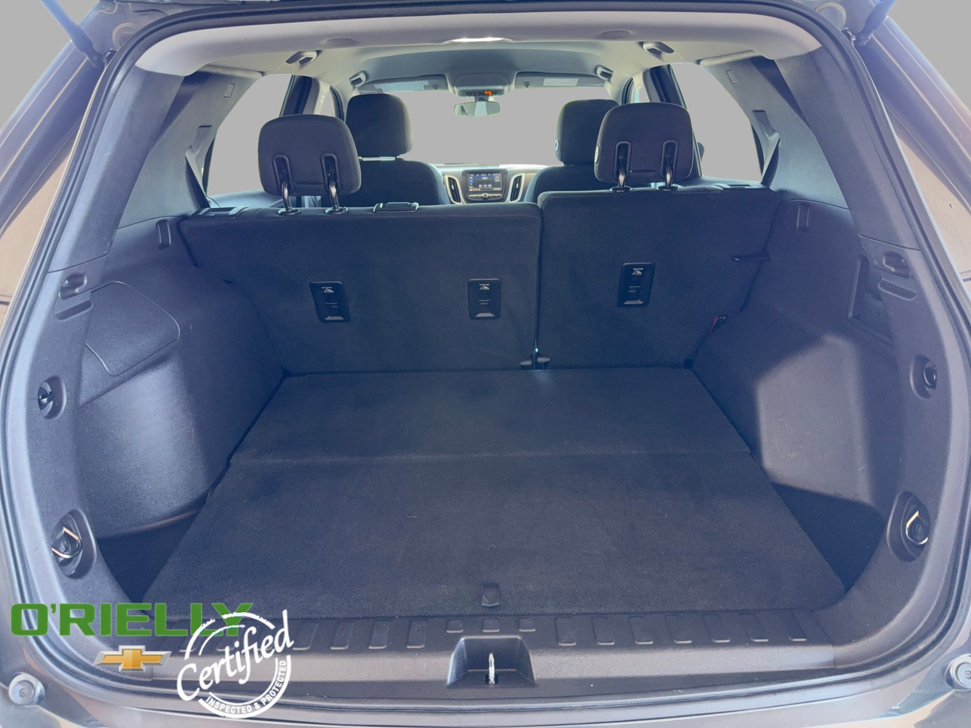 Used 2019 Chevrolet Equinox LT w/ LPO, Blackout Package FWD image 25