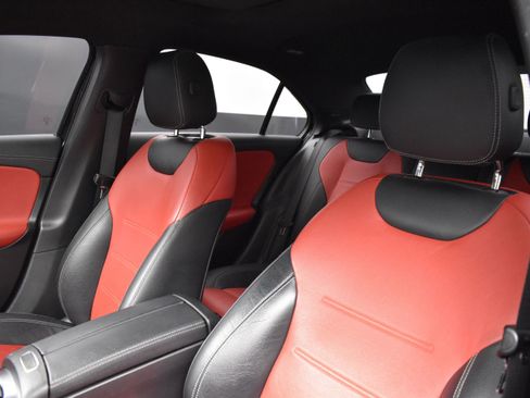 Used 2020 Mercedes-Benz A 35 AMG 4MATIC image 10