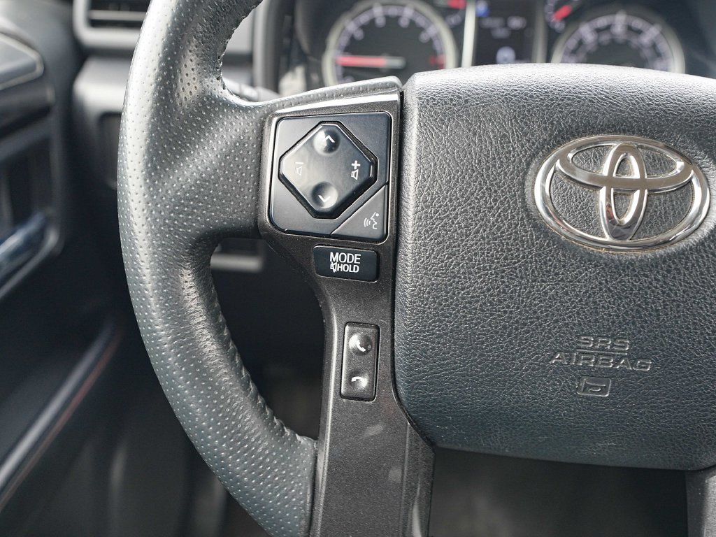 Used 2020 Toyota 4Runner TRD Off-Road Premium AWD/4WD image 36