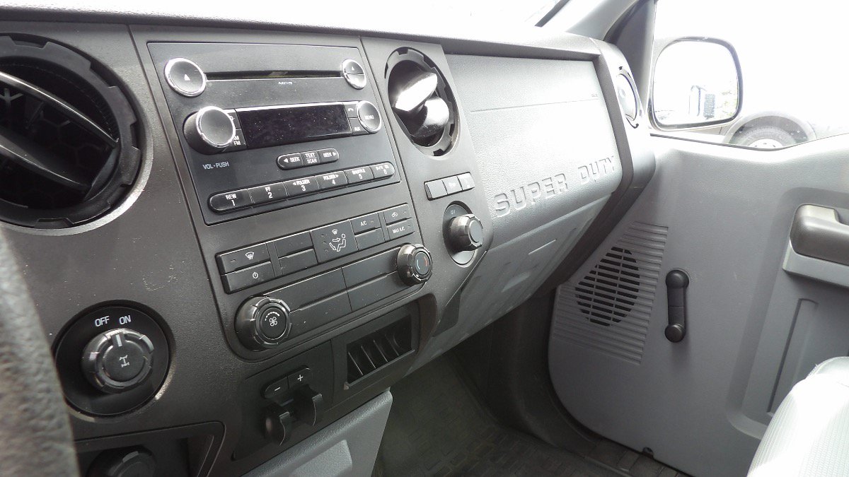 Used 2015 Ford F250 XL RWD image 19