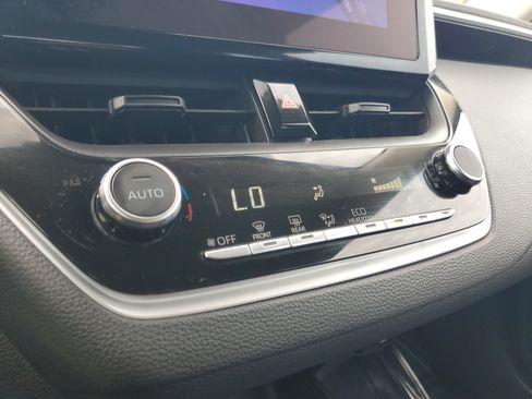 Certified 2024 Toyota Corolla LE FWD image 31