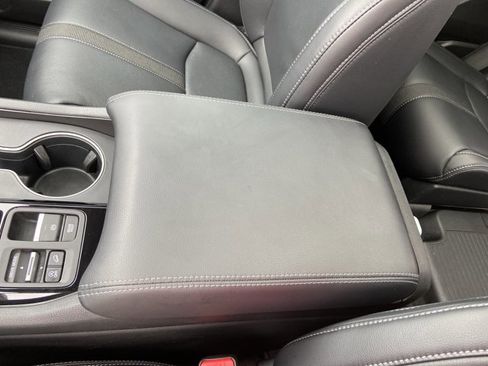 Used 2023 Honda Pilot Touring image 41