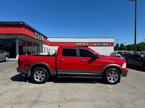 Used 2012 RAM 1500 Classic SLT w/ Technology Group AWD/4WD image 2