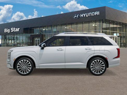 New 2027 Hyundai Palisade Calligraphy FWD image 3