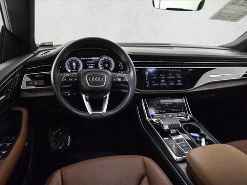 Used 2024 Audi Q8 Premium Plus w/ Premium Plus Package image 19