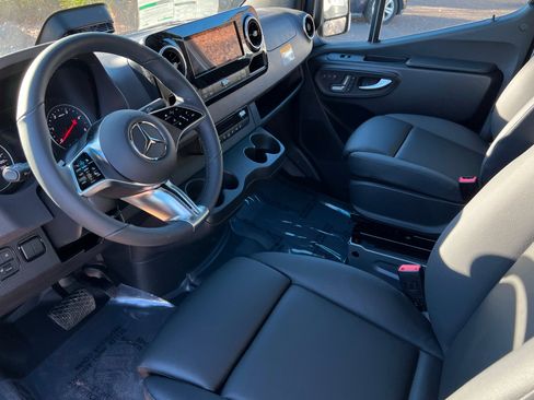 New 2026 Mercedes-Benz Sprinter 2500 image 15