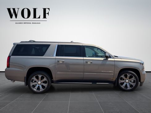 Used 2017 Chevrolet Suburban LT AWD/4WD image 8