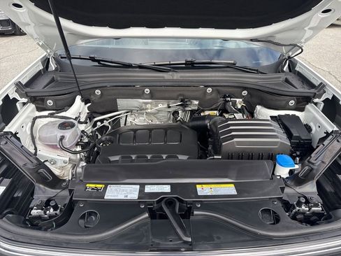 Used 2024 Volkswagen Atlas SEL Premium R-Line image 38