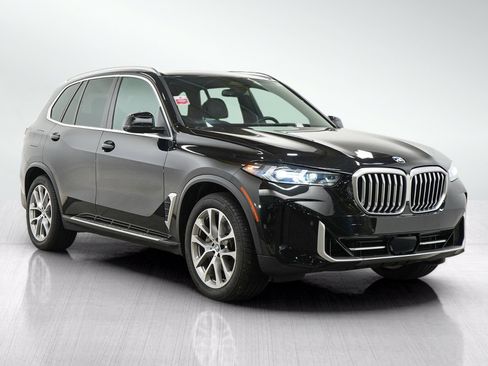Used 2024 BMW X5 xDrive40i w/ Premium Package AWD/4WD image 7