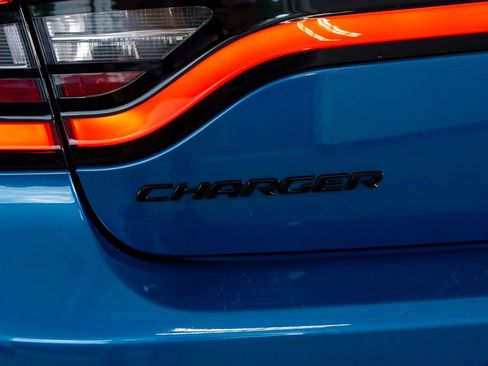 Used 2022 Dodge Charger SXT w/ Blacktop Package RWD image 15