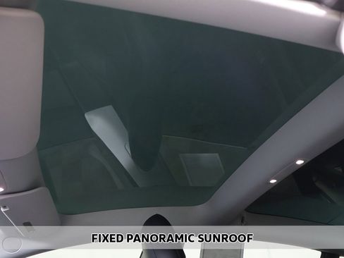 Used 2023 Tesla Model 3 Performance image 4