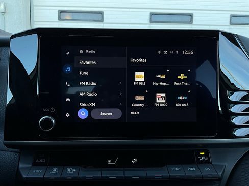 Used 2025 Toyota Camry LE image 29