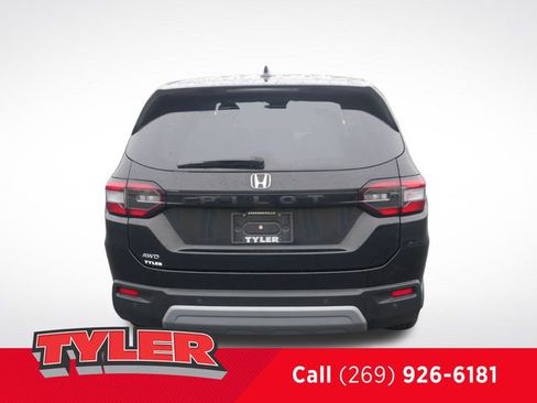 Used 2023 Honda Pilot EX-L image 7