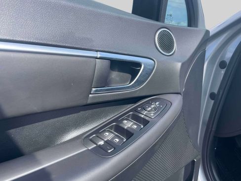 Used 2023 Hyundai Sonata SEL FWD image 17