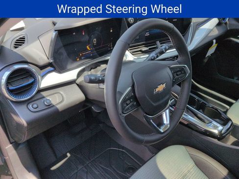 New 2026 Chevrolet Trax LT w/ Sunroof Package FWD image 11