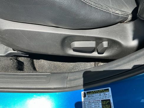Used 2012 MAZDA MAZDA3 i Grand Touring w/ Tech Pkg FWD image 13