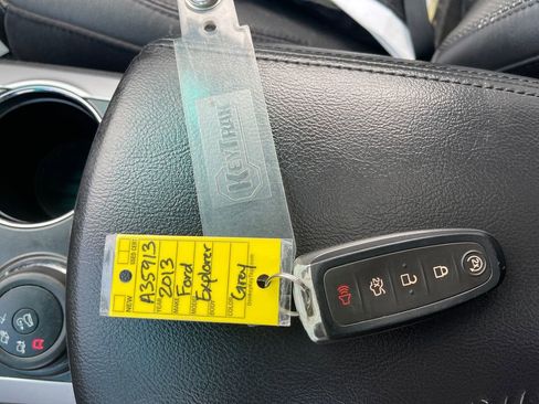 Used 2013 Ford Explorer Limited image 31