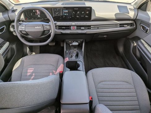 Certified 2025 Kia K4 EX FWD image 14
