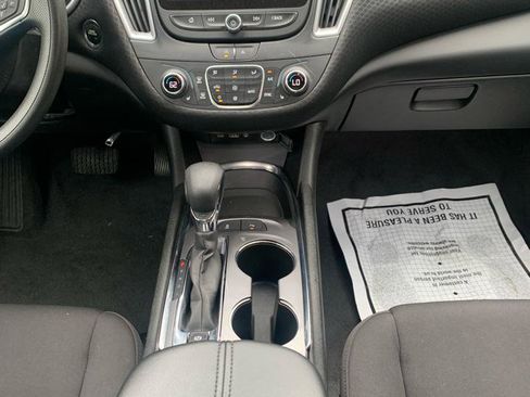 Used 2023 Chevrolet Malibu LT w/ Driver Confidence Package image 11