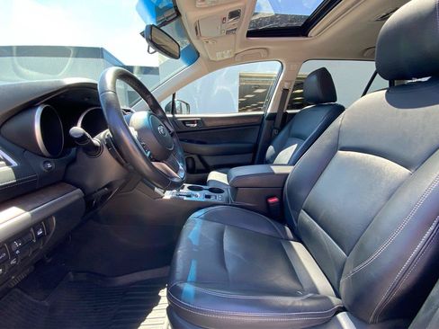 Used 2018 Subaru Outback 2.5i Limited AWD/4WD image 10