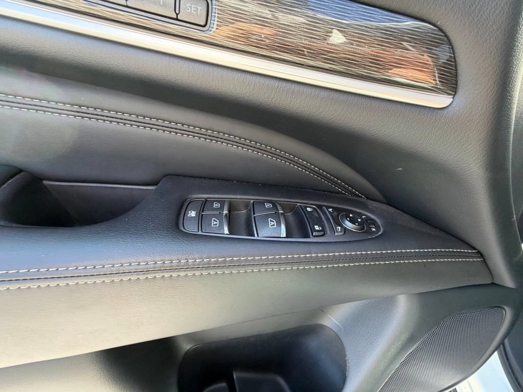 Used 2019 INFINITI QX60 Luxe w/ Essential Package AWD/4WD image 15