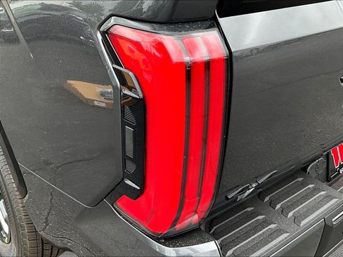 New 2026 Toyota Tundra Platinum AWD/4WD image 15