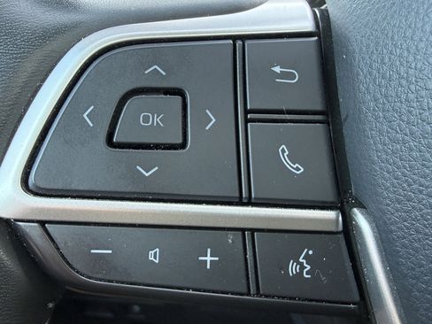 Used 2022 Toyota Highlander Platinum image 38