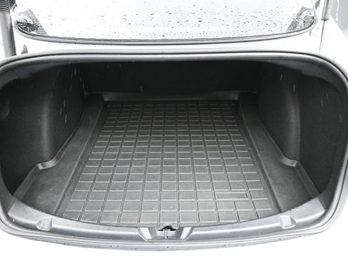 Used 2023 Tesla Model 3 Standard Range image 12