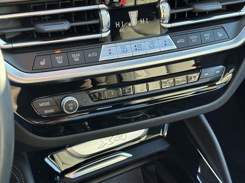 Certified 2023 BMW X4 xDrive30i w/ Convenience Package image 37