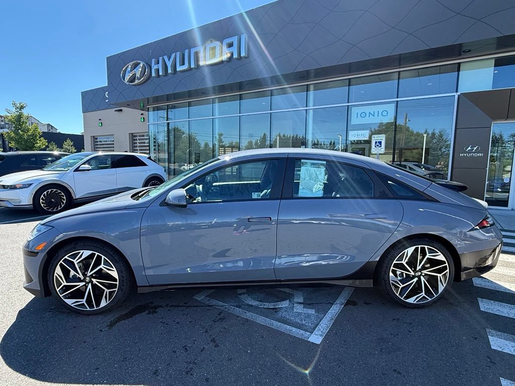 Used 2025 Hyundai Ioniq 6 SEL AWD/4WD image 2