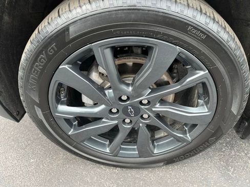 Used 2023 Chevrolet Equinox RS image 9