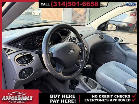 Used 2002 Ford Focus LX FWD image 9
