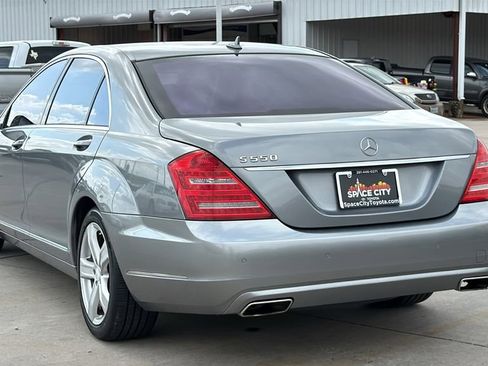 Used 2011 Mercedes-Benz S 550 image 3