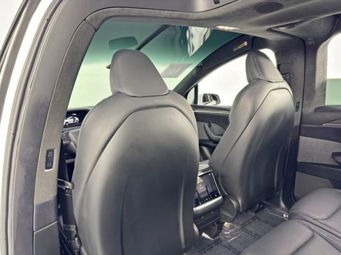 Used 2023 Tesla Model X image 38