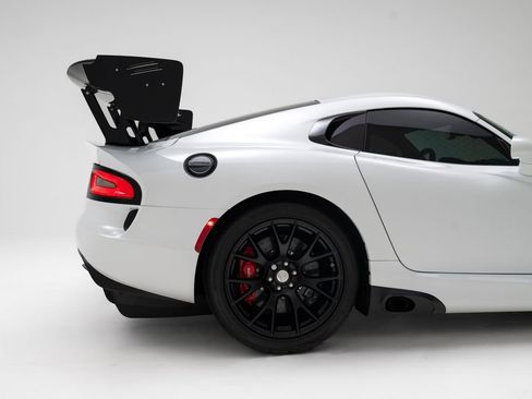 Used 2017 Dodge Viper ACR w/ Extreme Aero Package image 50