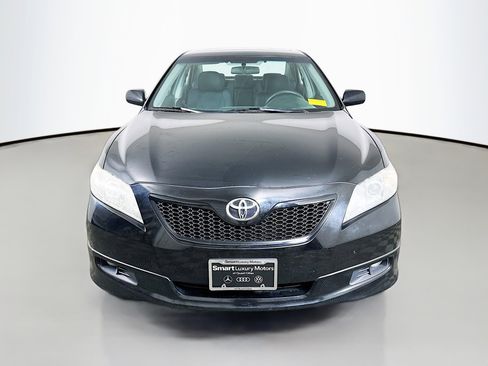 Used 2009 Toyota Camry FWD image 2