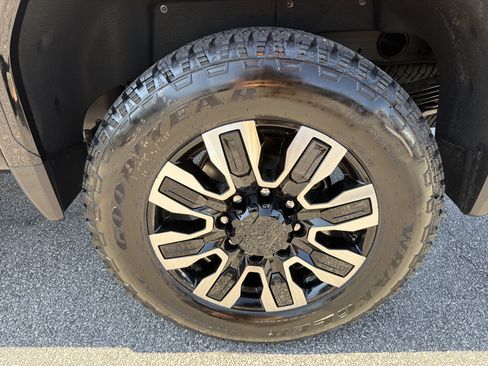 New 2026 GMC Sierra 2500 Denali Ultimate AWD/4WD image 19