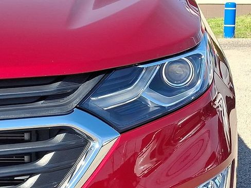 Used 2020 Chevrolet Equinox LT AWD/4WD image 9