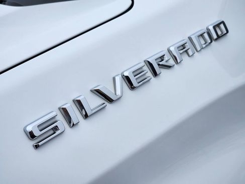 Certified 2023 Chevrolet Silverado 1500 Custom image 12